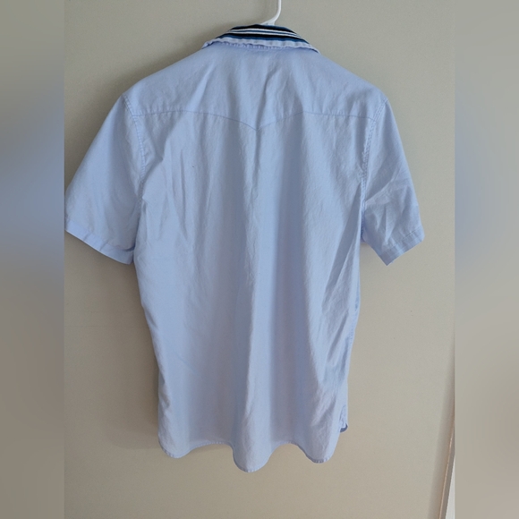 Calvin Klein Medium short sleeve button down with collar - Picture 2 of 4